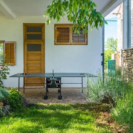 Daja - Adriatic Luxury Oklaj